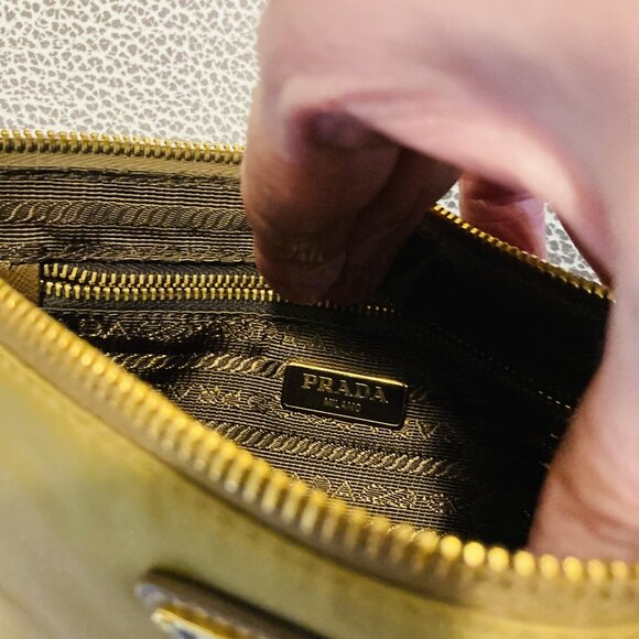 ✨Prada Cosmetic Bag Olive Gold Unique hard to find color✨ Pristine✨ - Picture 4 of 16